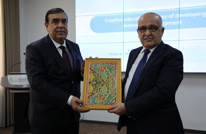 Дар Тошканд густариши ҳамкорӣ байни муассисаҳои таҳсилоти олии касбии Тоҷикистон ва Узбекистон баррасӣ шуд